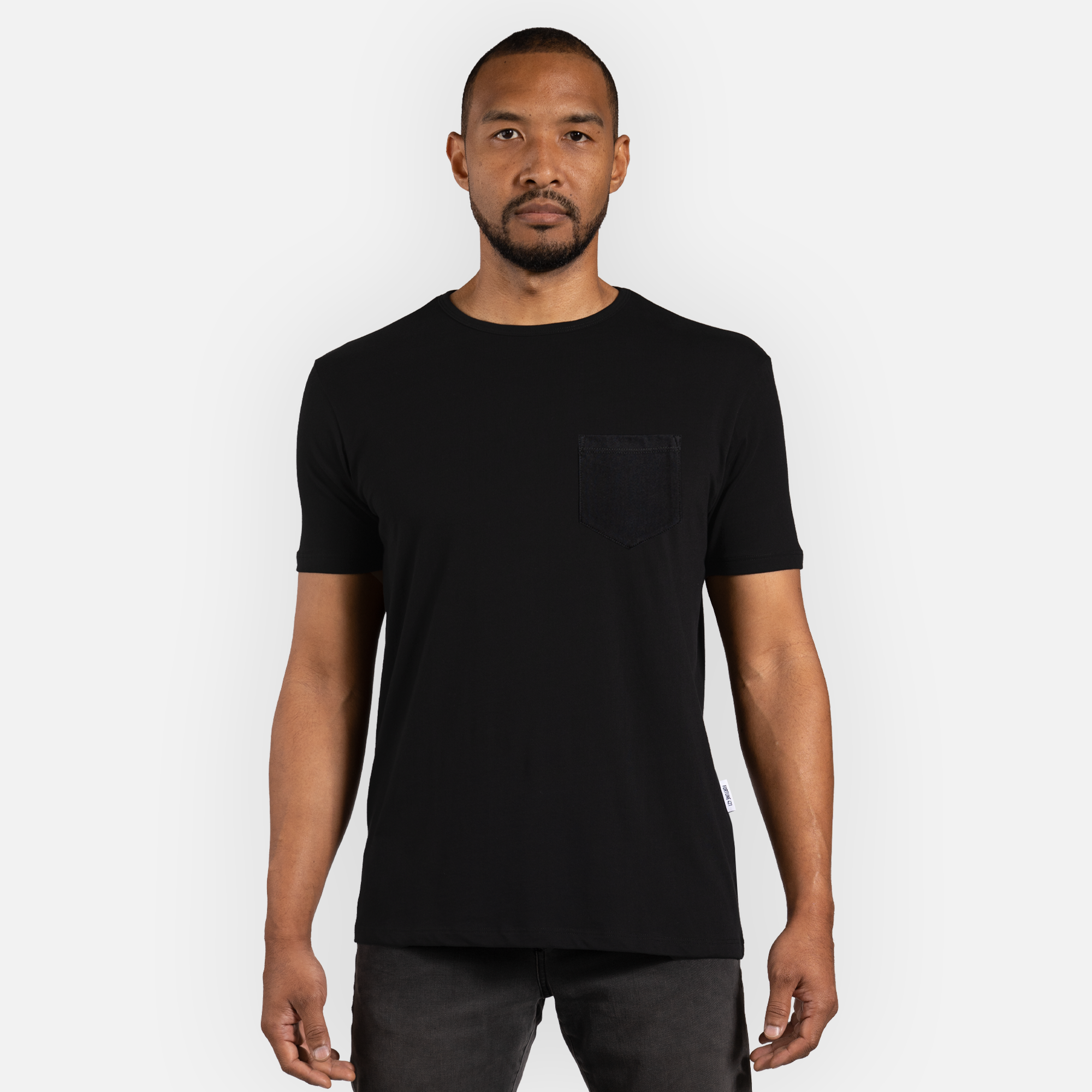 m-s-pocket-tee-black-model-